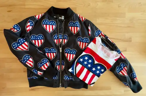 Love Moschino - Damen Jacke 42 Schwarz - Herz USA Print + T Shirt passend Design