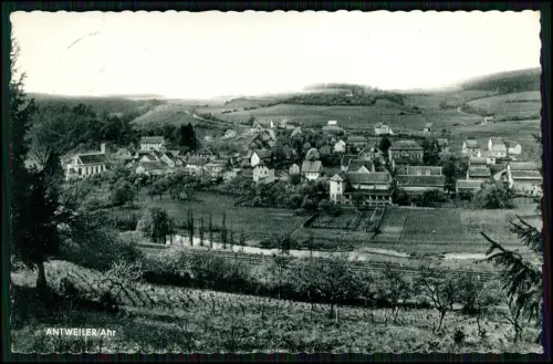 AK - Antweiler an der Ahr - Bebauung Häuser Kirche und umliegend Hügellandschaft