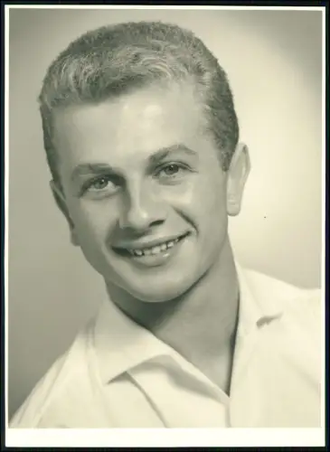 Foto 18x13 Druckstempel Carl Holzer Garmisch - Voss Portait Ice-Capades Eisrevue