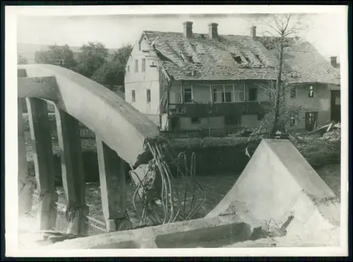 Pressefoto Scherl Bilddienst - zerstörte Brücke beschädigtes Wohnhaus Westfront