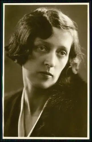 14x Foto - historische Aufnahmen feine junge Damen - von 1920-40er Jahre