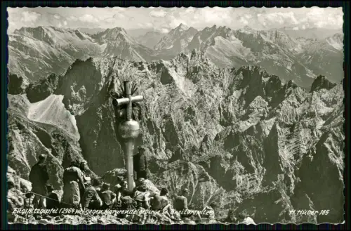Echt Foto AK - Zugspitze Gipfel Gipfelkreuz mit Bergsteigern - Karwendelgebirge