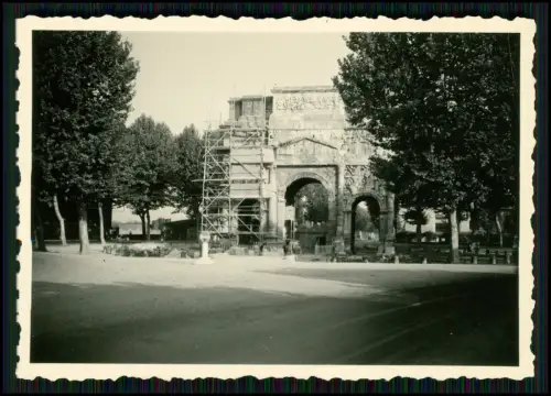 Foto - Orange Vaucluse - Arc de Triomphe - Baugerüst Restaurierungsarbeiten 1940