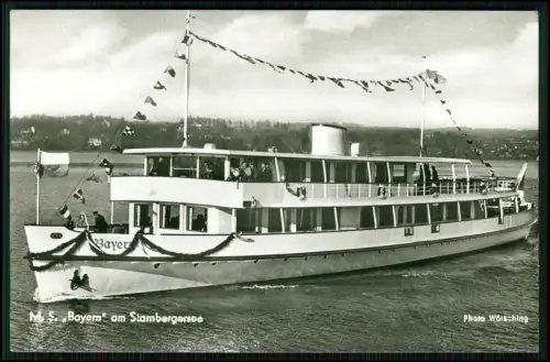 Echt Foto AK - M.S. Bayern auf dem Starnberger See - Fahrgastschiff, Flaggen uvm