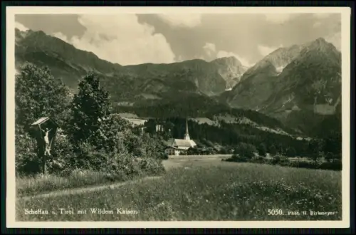 Foto AK Scheffau in Tirol - Ort mit Kirche Wiesen Wegkreuz - Wildem Kaiser