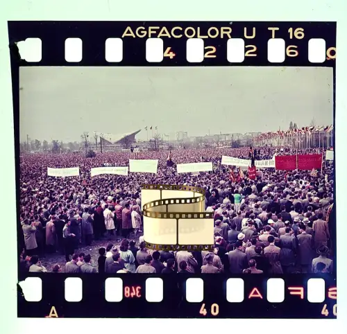 Agfacolor Dia - Berlin - politische Massenveranstaltung in der DDR - 1950er