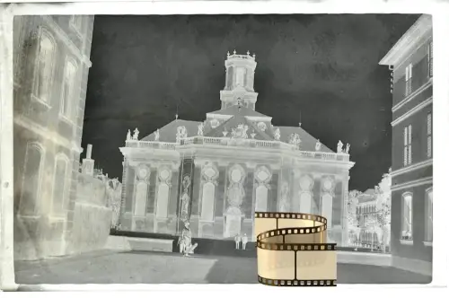 Orig. Negativ 9x6 - Ludwigskirche Saarbrücken - am Ludwigsplatz Passanten - 1940