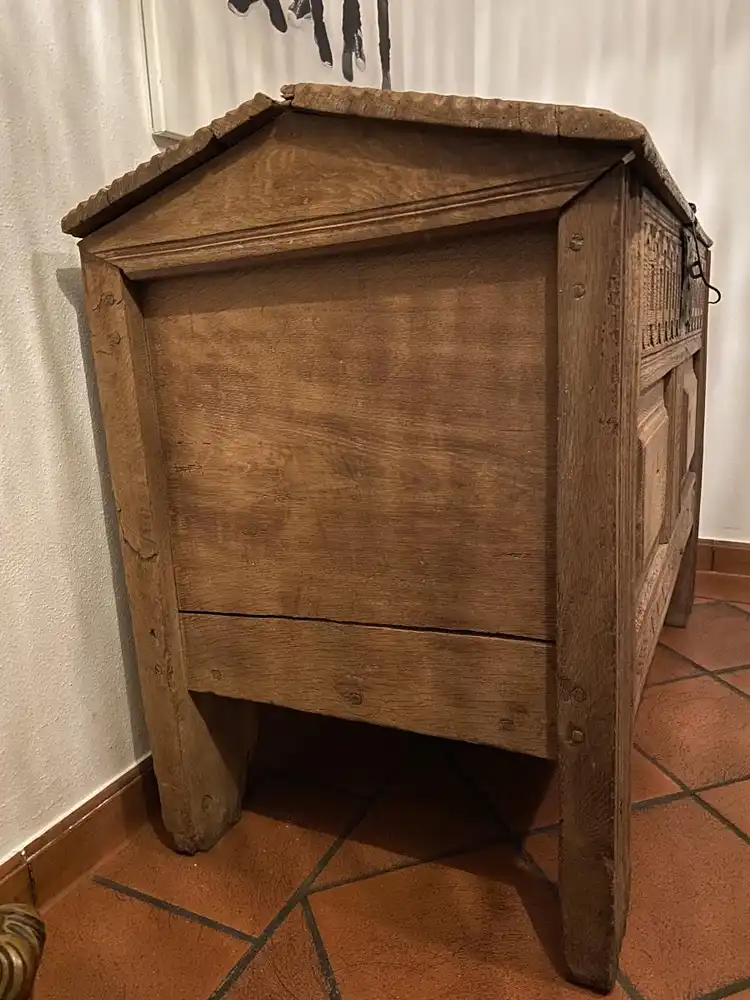 Barocktruhe Eiche von 1710  3