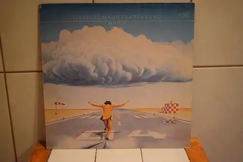 Manfred Mann's Earth Band – Watch