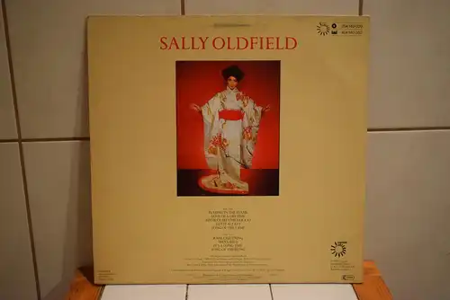 Sally Oldfield – Playing In The Flame