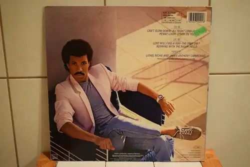 Lionel Richie – Can't Slow Down