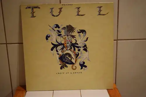 Jethro Tull – Crest Of A Knave