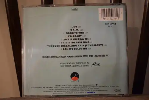 Teddy Pendergrass – Joy