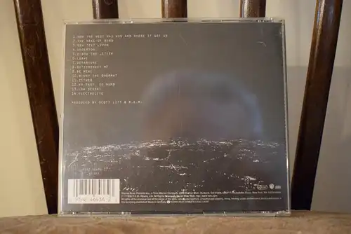 R.E.M. – New Adventures In Hi-Fi