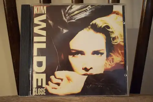 Kim Wilde – Close