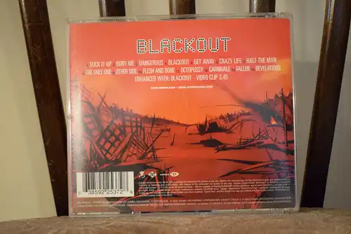 (hed) Planet Earth* – Blackout