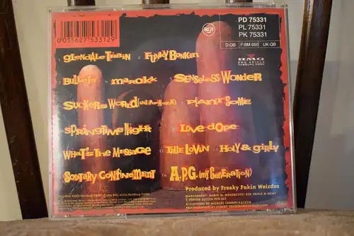 Freaky Fukin Weirdoz – Senseless Wonder