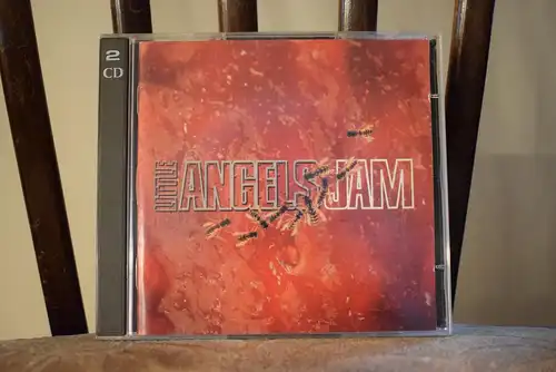 Little Angels – Jam