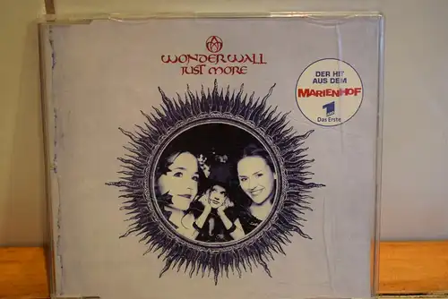 Wonderwall – Just More