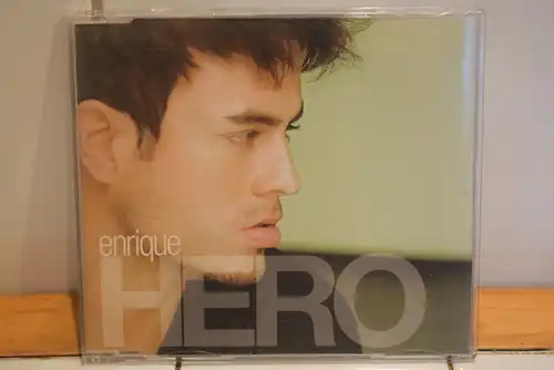 Enrique* – Hero