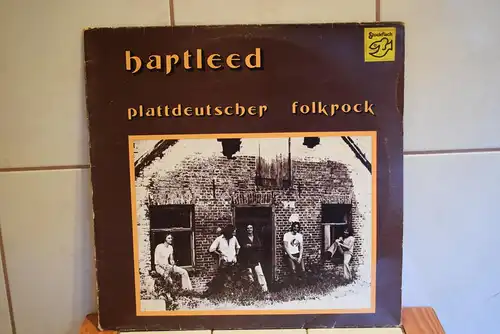 Hartleed – Plattdeutscher Folkrock