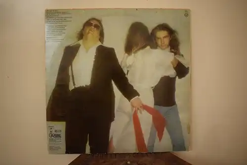 Meat Loaf – Bat Out Of Hell