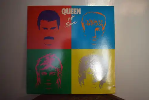  Queen – Hot Space