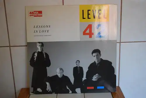 Level 42 – Lessons In Love (Extended Version)