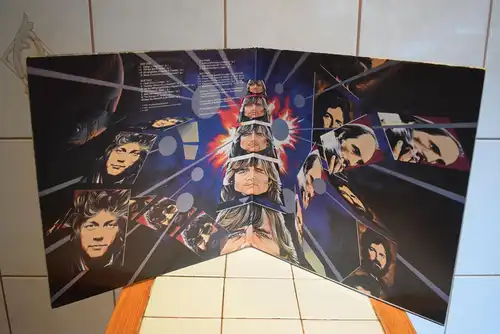 The Moody Blues – Caught Live +5