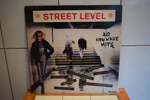 Street Level (20 New Wave Hits)