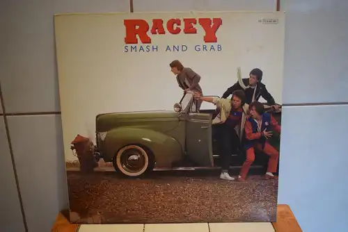 Racey – Smash And Grab