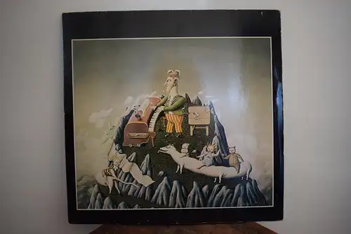  King Crimson ‎– The Young Persons' Guide To King Crimson