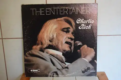 Charlie Rich – The Entertainer