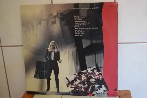 Kim Carnes ‎– Mistaken Identity