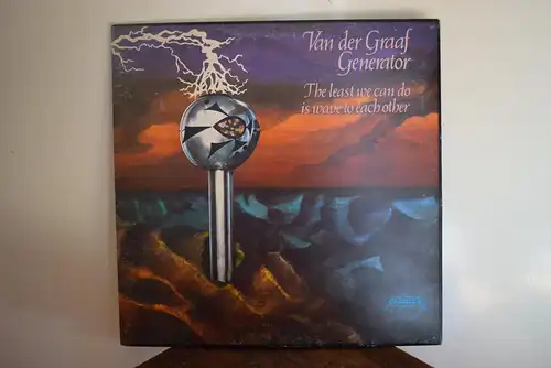   Van Der Graaf Generator ‎– The Least We Can Do Is Wave To Each Other