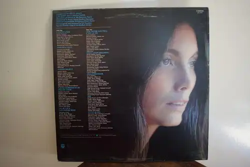 Emmylou Harris ‎– Luxury Liner