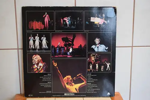 Barry Manilow – Live