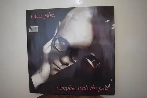  Elton John ‎– Sleeping With The Past
