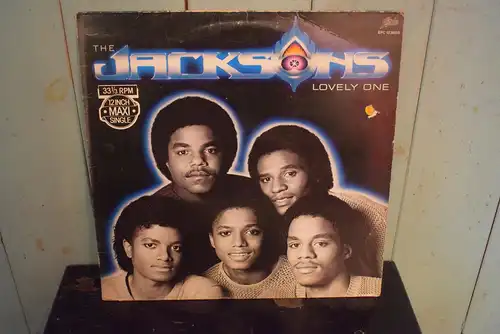 The Jacksons – Lovely One