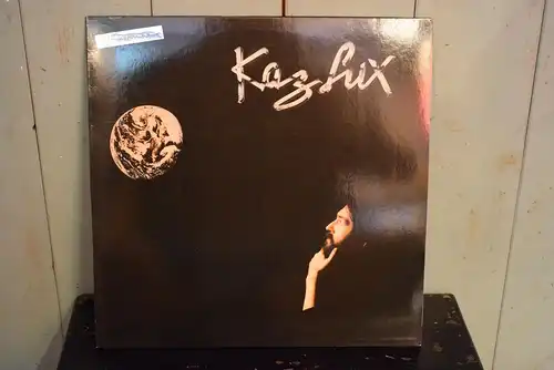 Kaz Lux – Distance