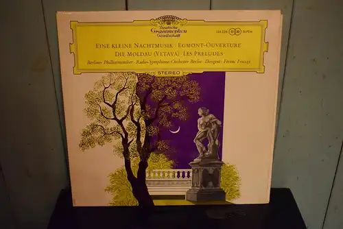 Berliner Philharmoniker ∙ Radio-Symphonie-Orchester Berlin ∙ Ferenc Fricsay ‎– Eine Kleine Nachtmusik · Egmont-Ouverture · Die Moldau (Vltava) · Les Preludes