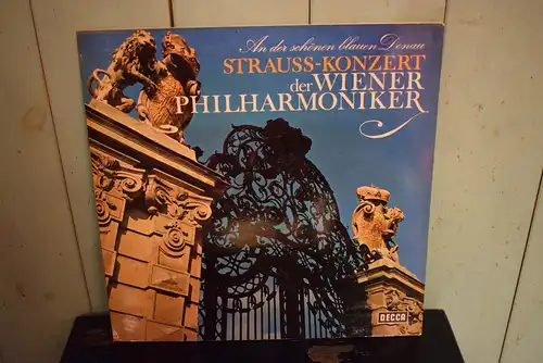 Strauss - Wiener Philharmoniker ‎– An Der Schönen Blauen Donau - Strauss-Konzert Der Wiener Philharmoniker