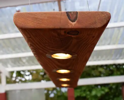 Deckenleuchte Kiefer , 60 Jahre abgelagertes Altholz , 4LEDs dimmbar , Oberfläche geölt (Leinoelfinis)