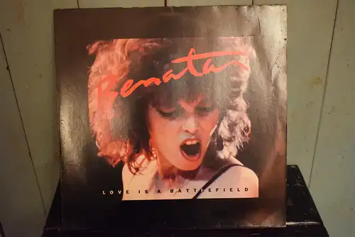 Pat Benatar – Love Is A Battlefield