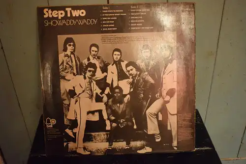 Showaddywaddy – Step Two