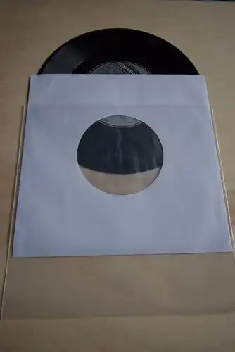 Elton John ‎– Sad Songs (Say So Much) / A simple Man 