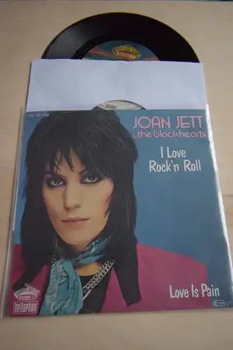 Joan Jett & The Blackhearts ‎– I Love Rock'n Roll / Love is Pain