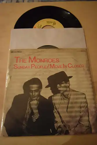 The Monroes ‎– Sunday People / Move In Closer