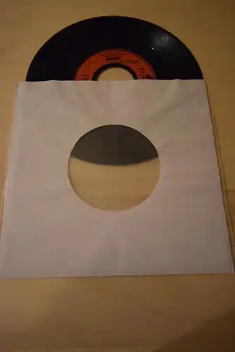 Pepsi & Shirlie ‎– Goodbye Stranger/ Dreaming 