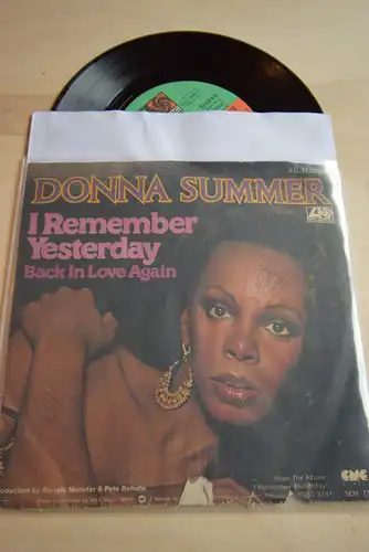 Donna Summer ‎– I Remember Yesterday / Back in Love again 